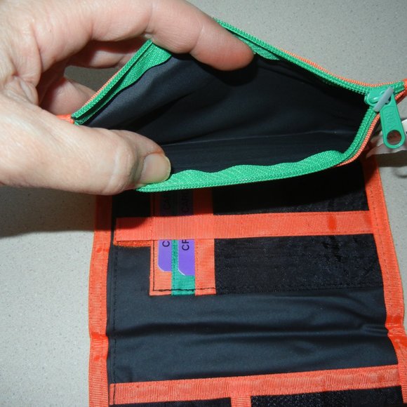 Vintage 1980's NWT Nylon Tri Fold Hook & Loop Wallet Pockets Key Ring CC ID Slot - Picture 10 of 12